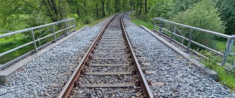 Schienen auf der Strecke Aurich - Emden