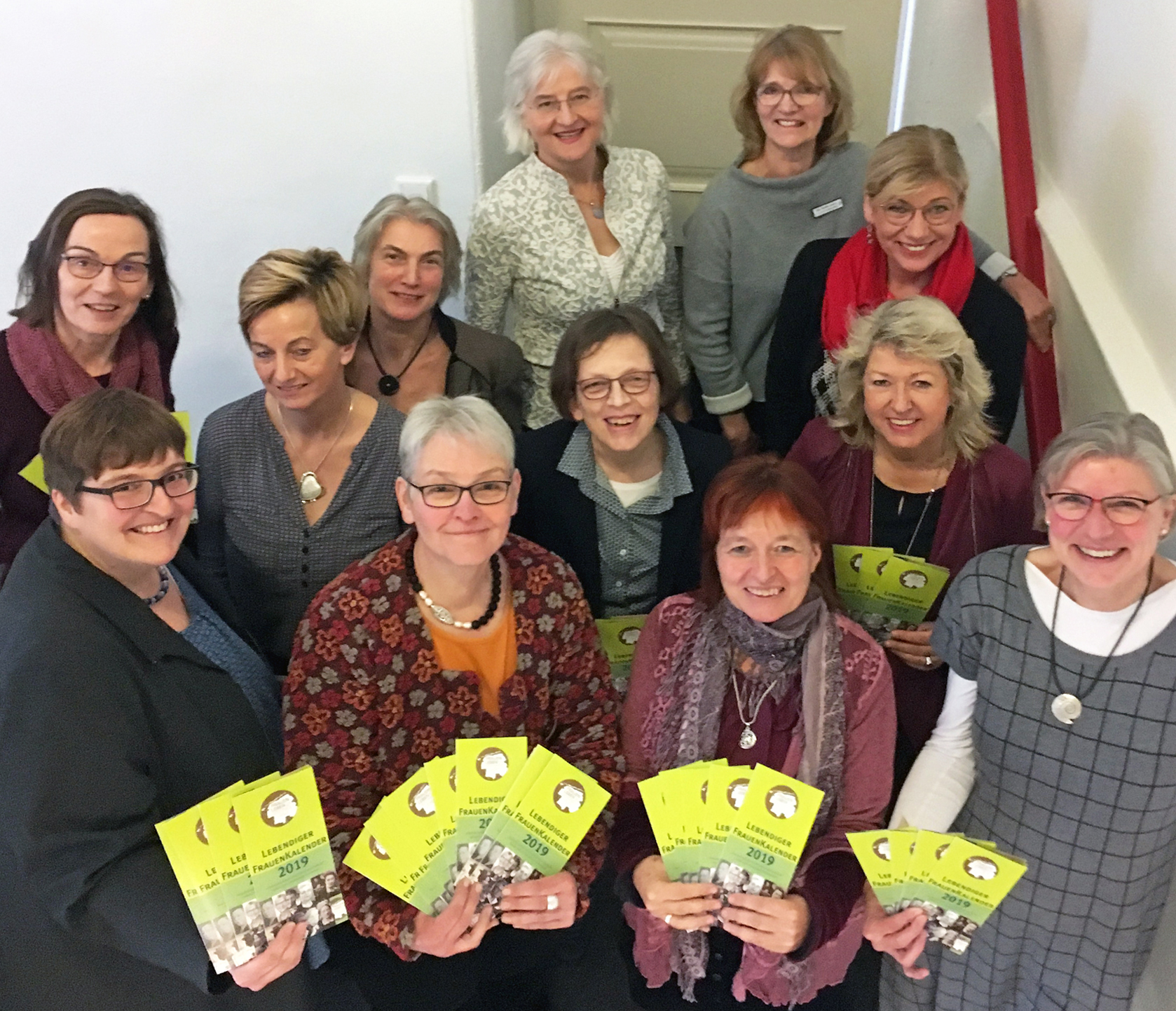 Die Arbeitsgruppe bei der Vorstellung des Frauenkalenders 2019